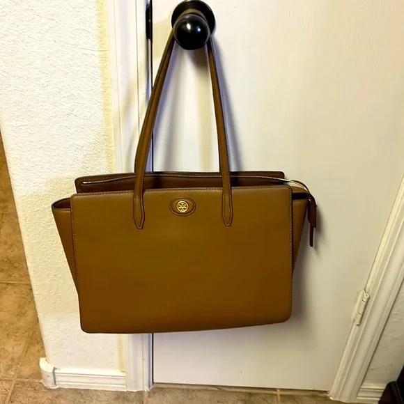 Tory Burch Robinson Pebbled Tote - Picture 4 of 16